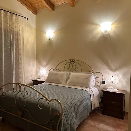 La Collina Degli Ulivi Bed & Breakfast 3*